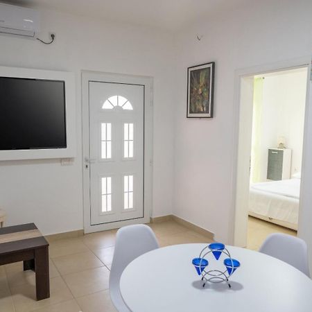 Montebello Inn Apartments Улцин Екстериор снимка