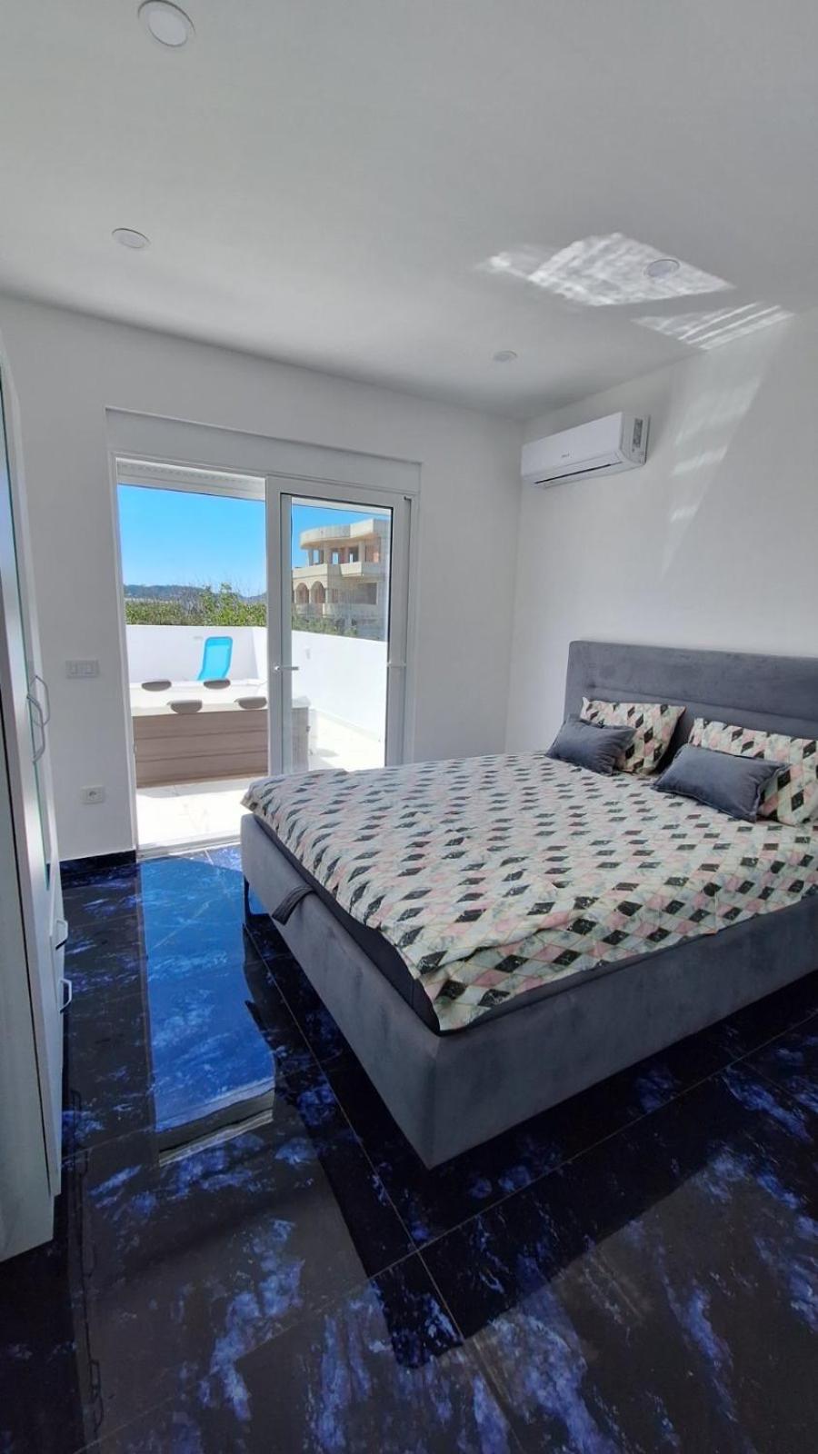Montebello Inn Apartments Улцин Екстериор снимка